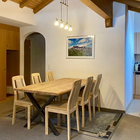 Chasa Sot-chaunt 301 *