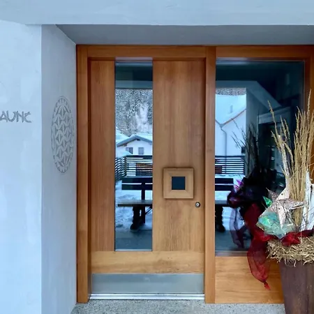 Chasa Sot-chaunt 301